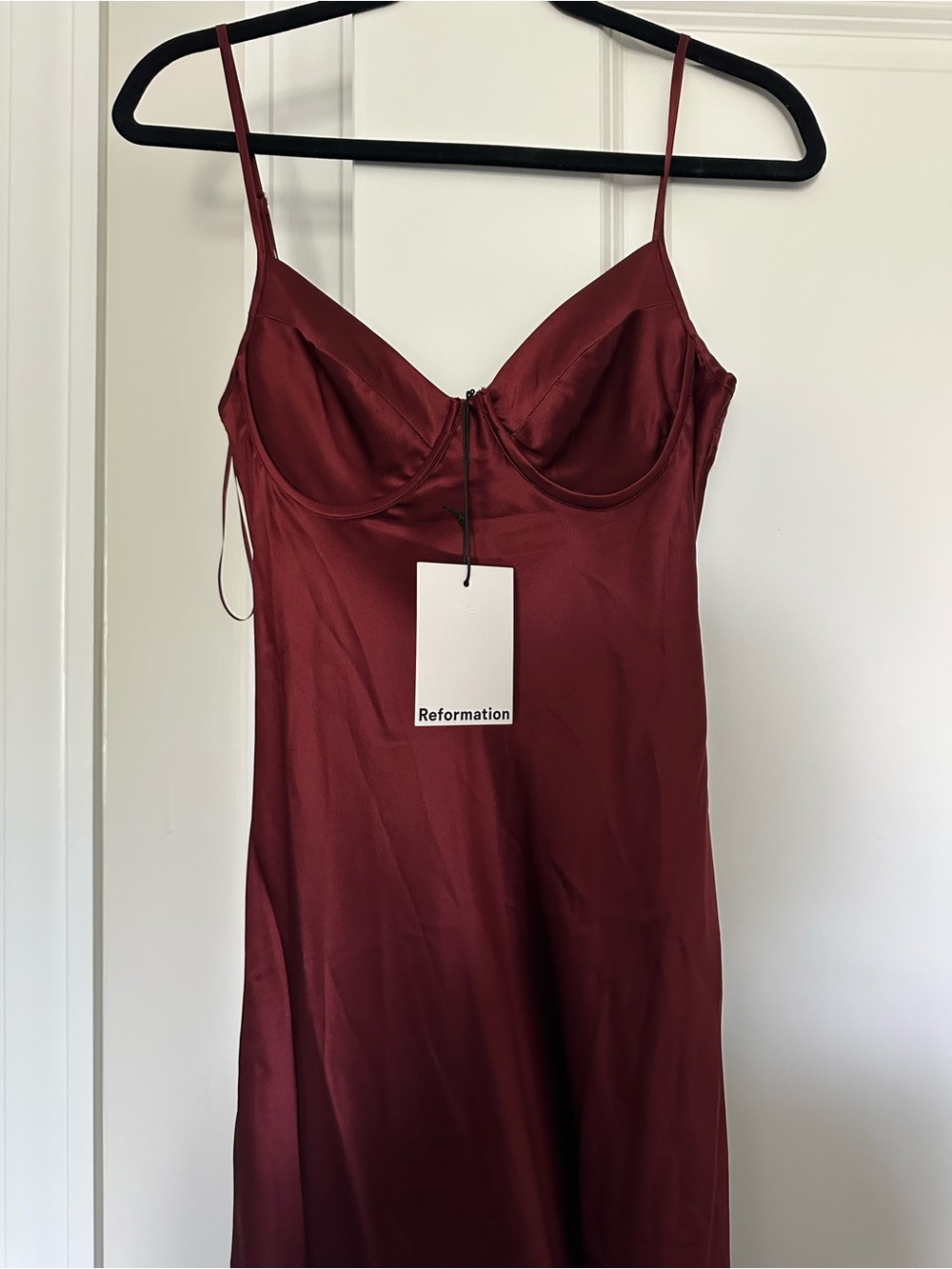 Reformation Neva Dress in Romance – Size 8 – NWT